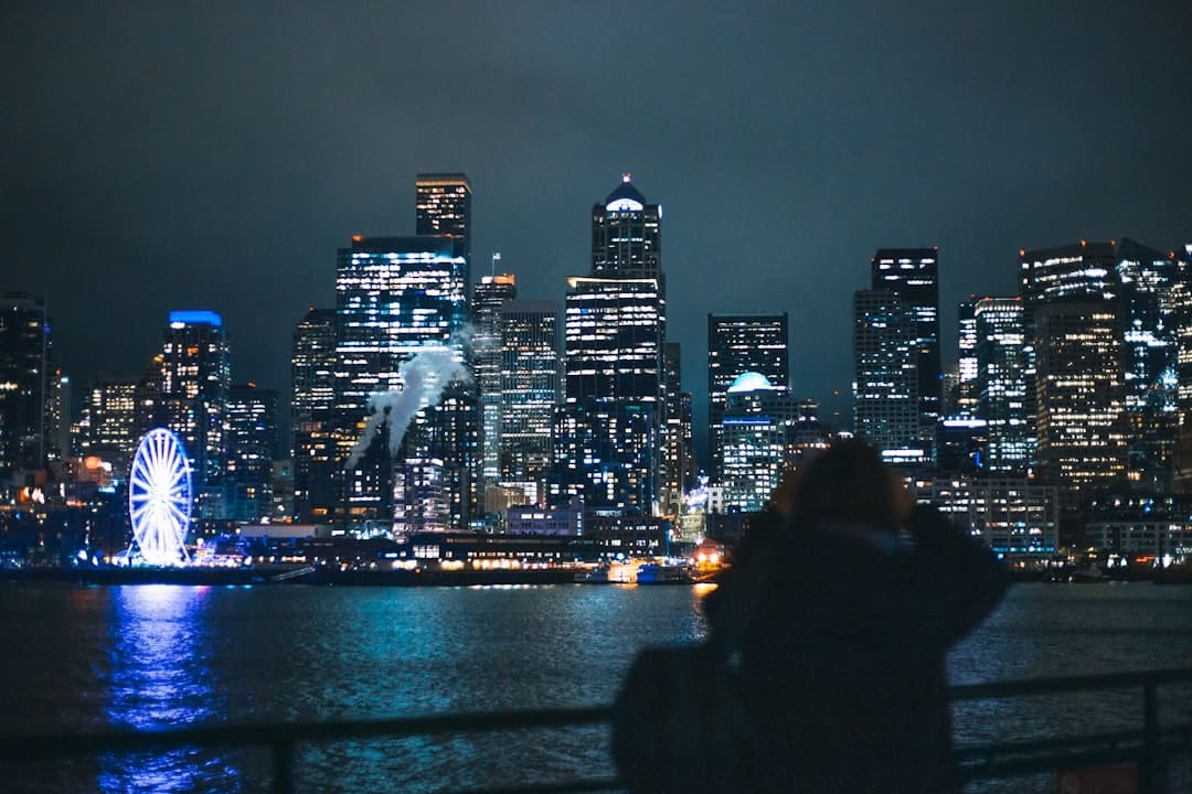 从游戏显卡到30万亿市值,英伟达收割AI盈利